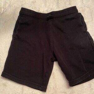 H&M black shorts size 6-7 Y